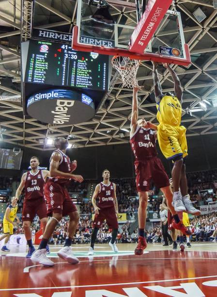 不仅仅依靠 不仅仅依靠