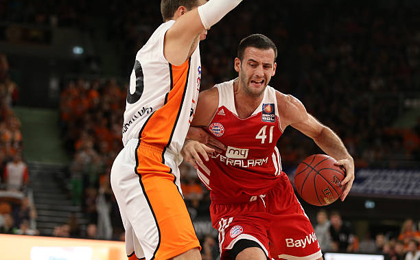 挺进八强 挺进八强