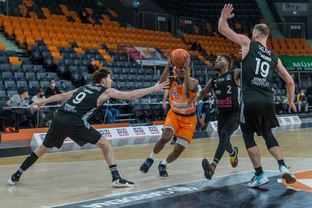 比拼的细致 比拼的细致