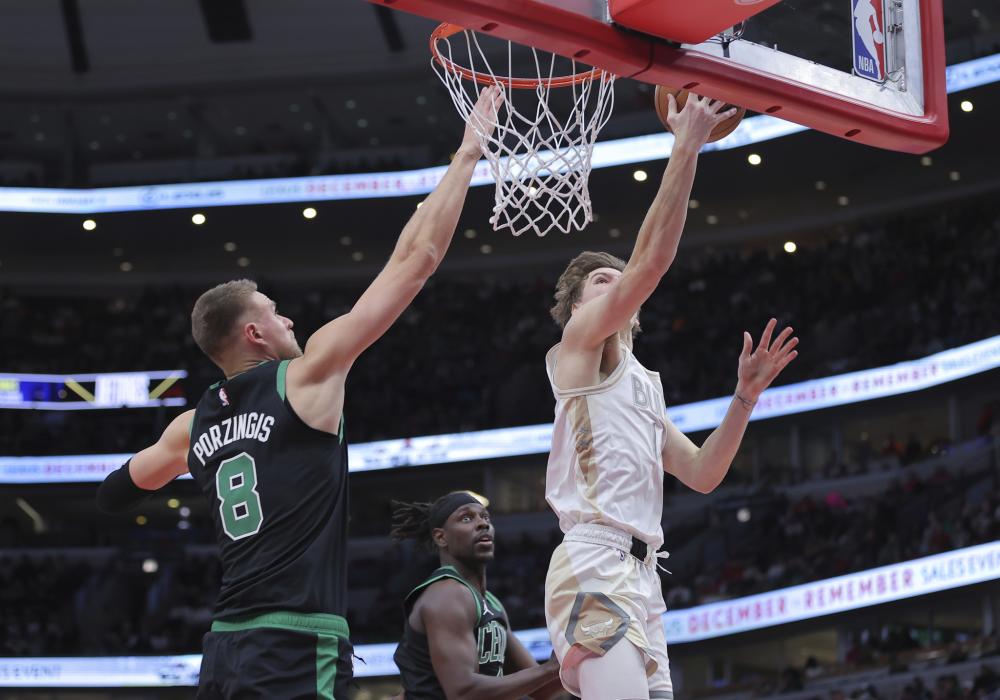 四场比赛中 四场比赛中