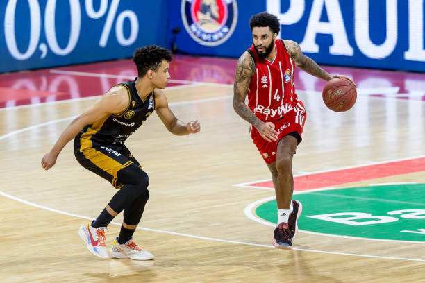 守之间完美 守之间完美