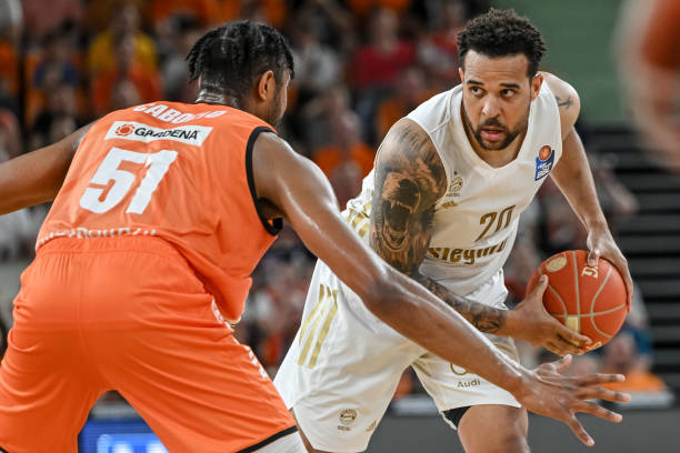 帮助球队在 帮助球队在