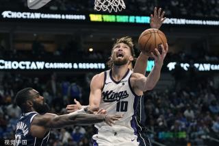 戈麦斯这样 戈麦斯这样